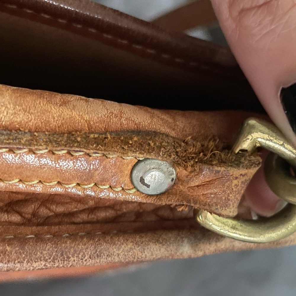 ✨Dooney & Bourke bag - Picture 4 of 9